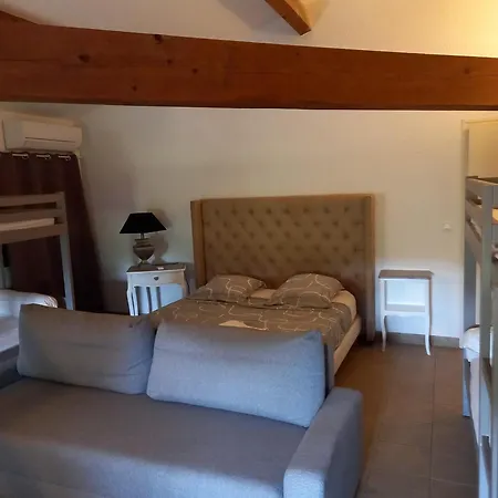 Escale Au Salagou Bed & Breakfast 3*